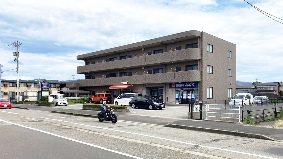 野々市校 外観
