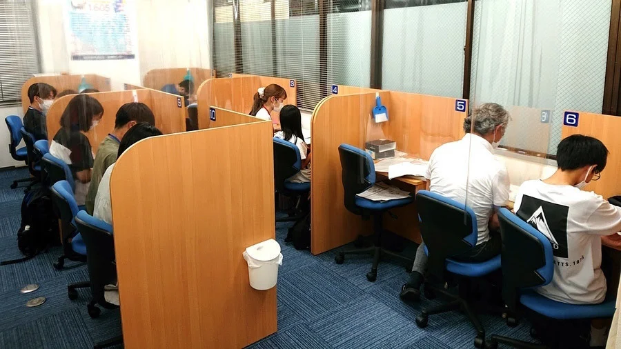 名東一社校 学習のプロがお子さまの成長を促します