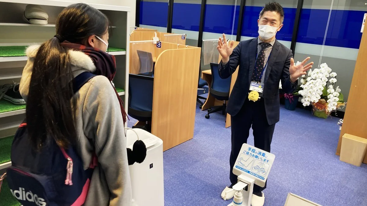 南大高校 「こんにちは」の挨拶が飛び交います