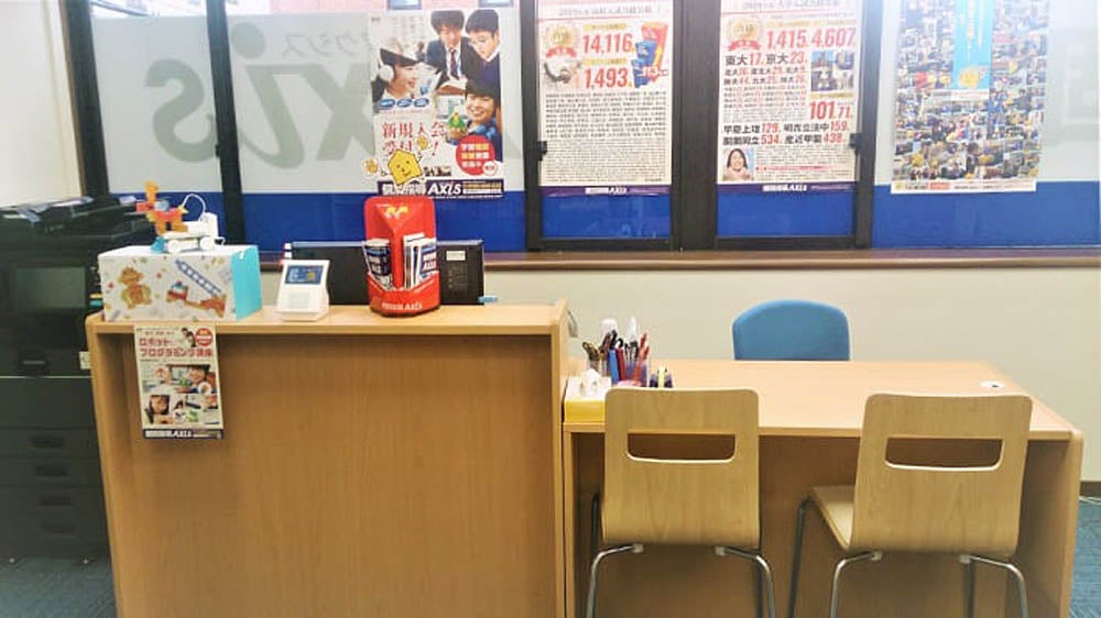 原校 元気な挨拶から始まります。