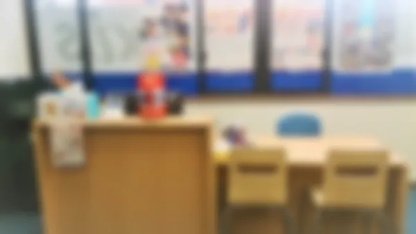 原校 元気な挨拶から始まります。