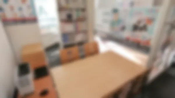 松山市駅校 学習相談や進路相談を重視します。アクシスの先生全員が皆さんの応援団です。