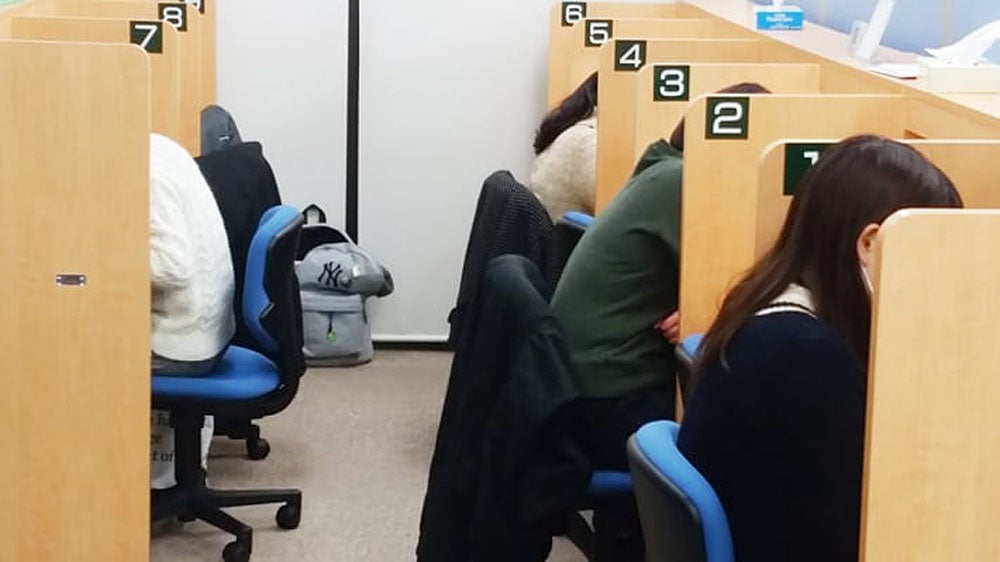 石井校 快適な自習ブースは第２の勉強部屋