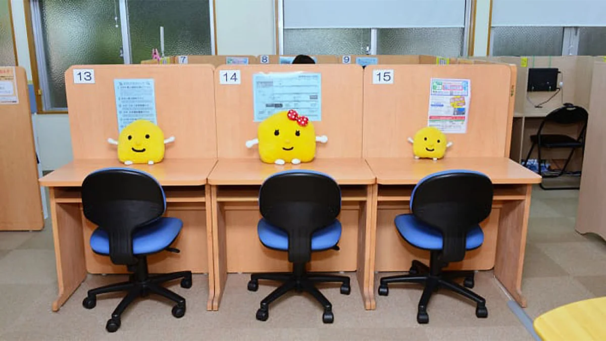 浦城校 教室の机を少しだけ紹介♬