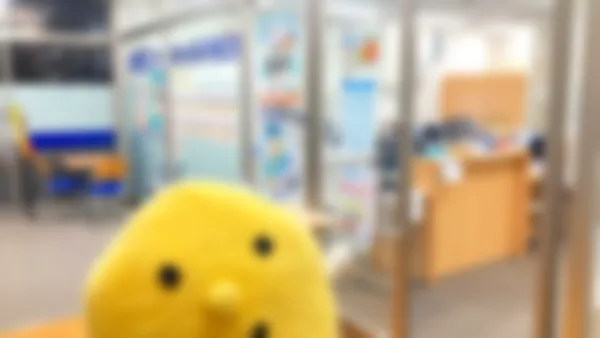 総社校 受付ではいつも皆様を笑顔でお待ちしております。