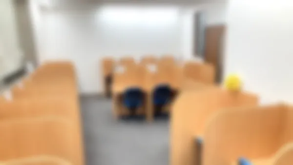 総社校 自習ブース完備!いつでも自由に使えます!