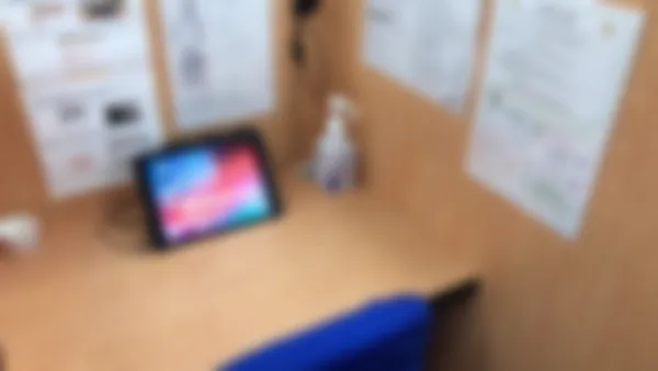 倉敷校 1対1のAxisのオンライン家庭教師で集中して学習。