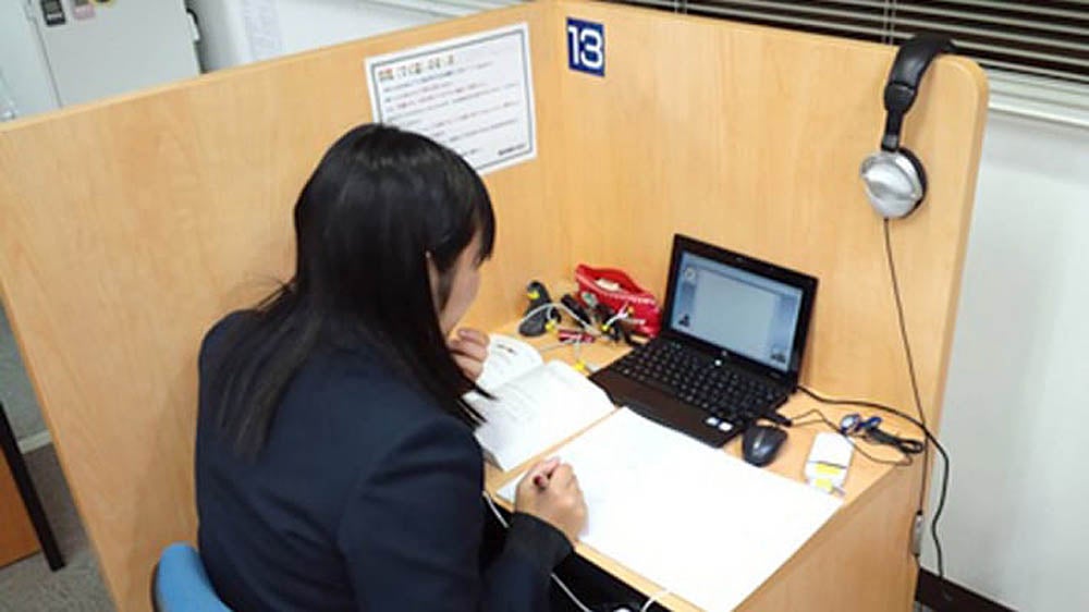 国富校 効率的な学習を実現する、大学・高校受験映像講座を完備