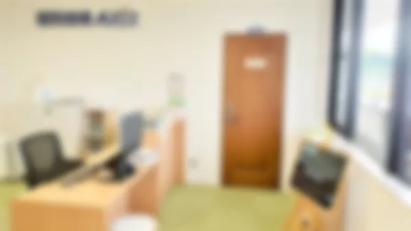 西大寺駅前校 清掃が行き届いた教室でお待ちしています