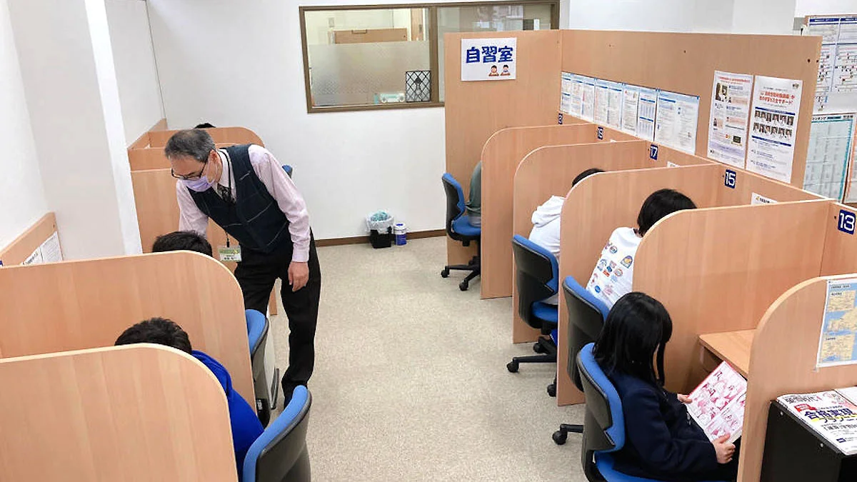 西阿知校 自習ブース完備!いつでも自由に使えます!