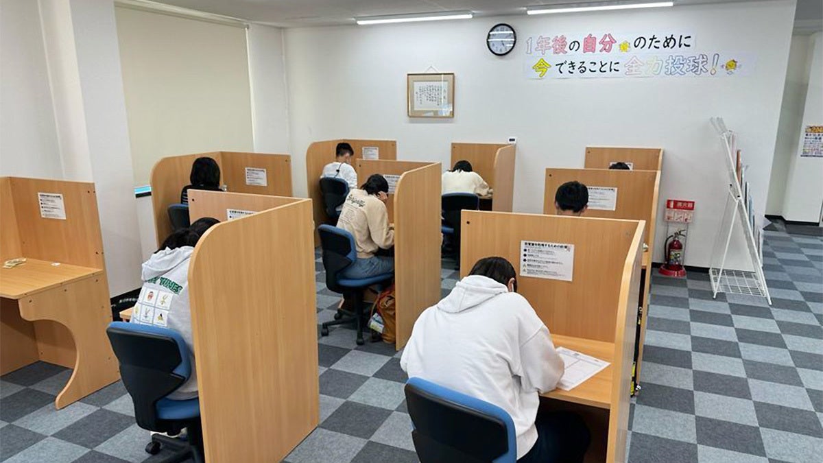 玉野田井校 自習スペースはいつでも利用可能です