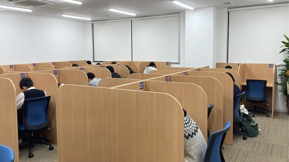 丸亀校 自習室は授業日以外でも利用可能