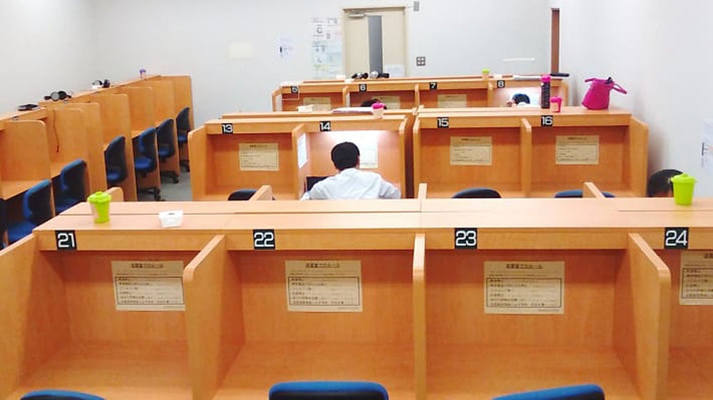 高松校 全35席！授業日以外でも利用可能