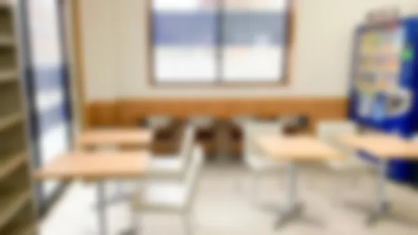 仏生山校 休憩時に飲食可能なフリースペースです。