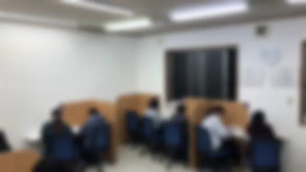 林校 授業が始まると教室は活気に溢れます