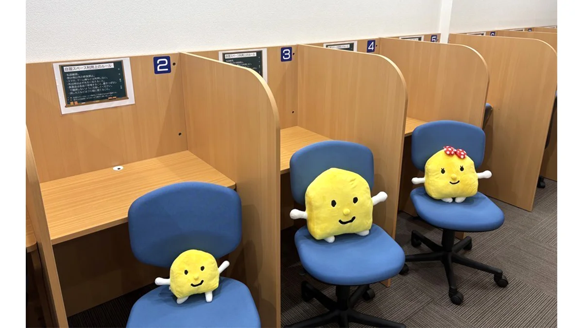 丸亀南校 授業日以外でも利用可能な自習スペース