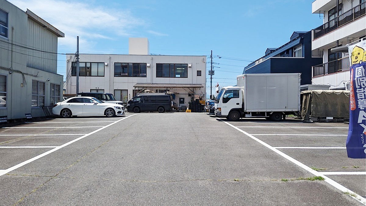 下小鳥校 【駐車場】