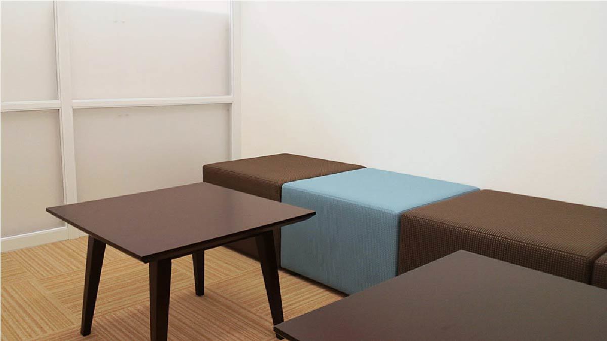 新水前寺校 勉強の合い間にほっと休憩できるフリースペースをご用意しました。