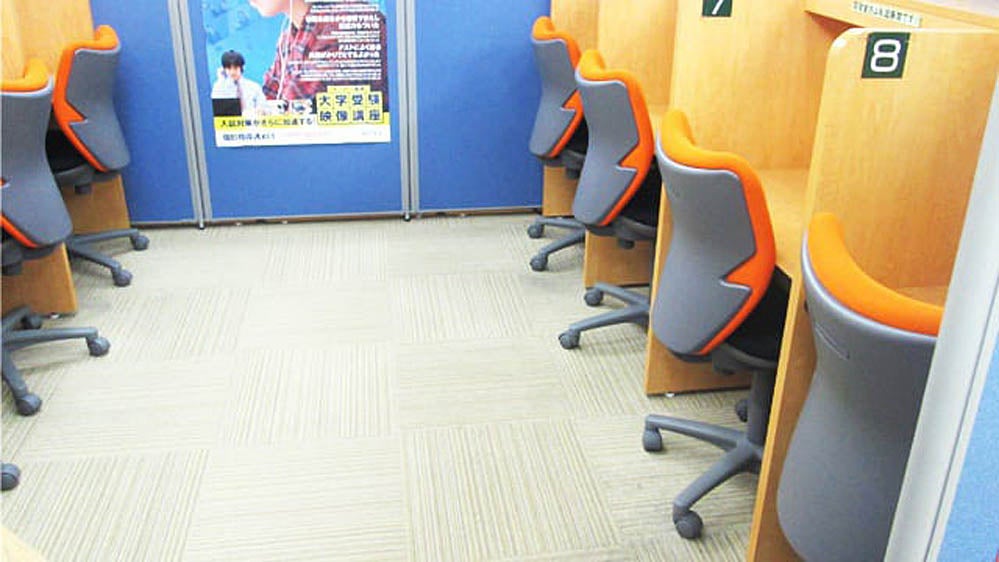 岩倉校 集中しやすい自習室で仲間と一緒に頑張ろう！