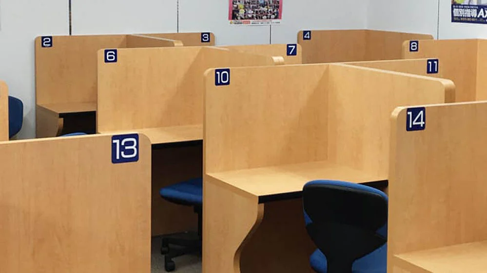 上桂校 「わかった」と「自分で解けた」を体感できる個別指導ブース