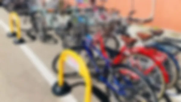 紫竹校 広々な駐輪場も完備!!