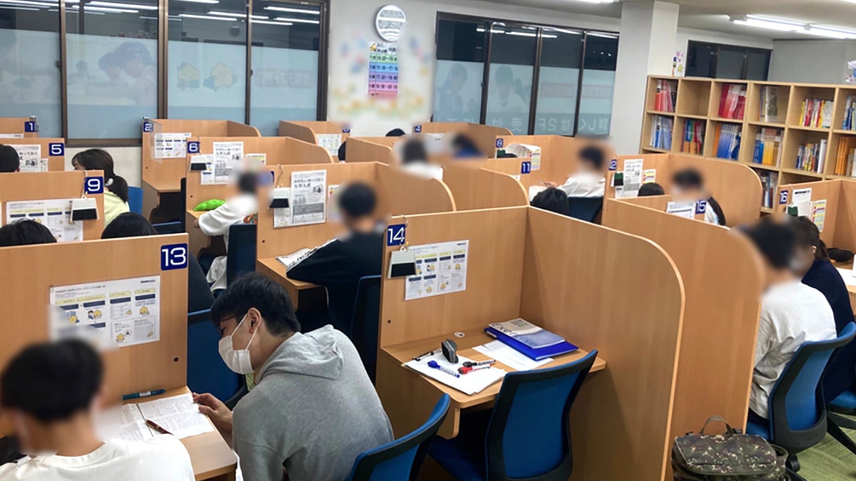 久津川校 授業は生徒と先生の真剣勝負の場！