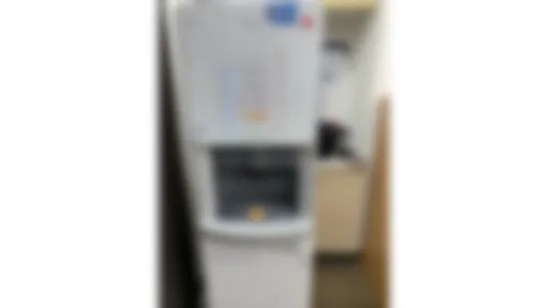 藤森校 フリードリンクでほっと一息!