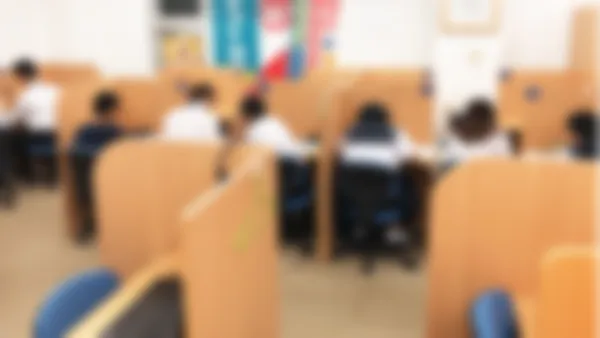 清水校 1対2(生徒2人に先生1人)や1対1(マンツーマン)の個別指導で、『分かるまで』