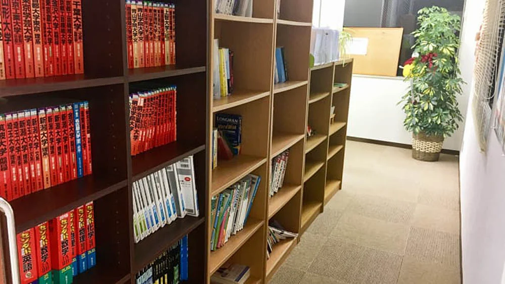 南高前校 たくさんの情報を持っています。