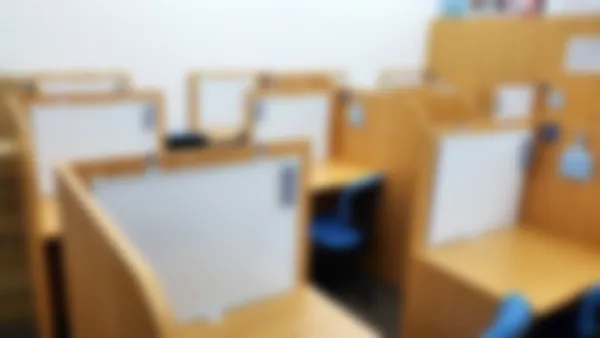 淵野辺校 「解説」⇔「演習」でわかるだけでなく、「自分で解く力」も身につけます。