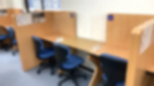 茅ヶ崎松が丘校 「解説」⇔「演習」でわかるだけでなく、「自分で解く力」も身につけます。