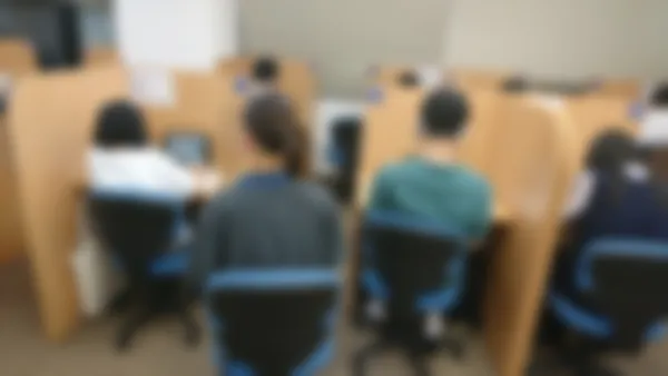 野洲校 「解説」⇔「演習」でわかるだけでなく、「自分で解く力」も身につけます。