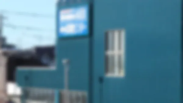 白山駅前校 電車でも、バスでも通いやすい立地