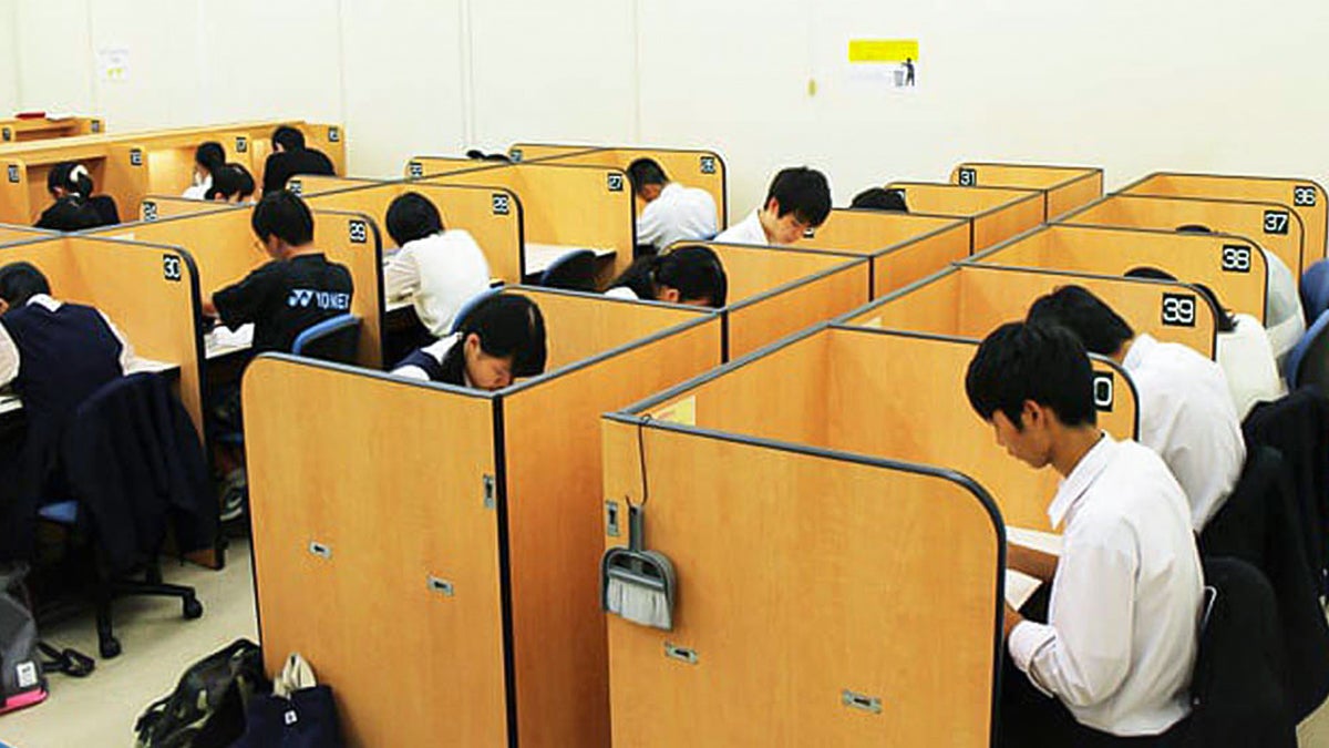 白山駅前校 快適な自習スペース