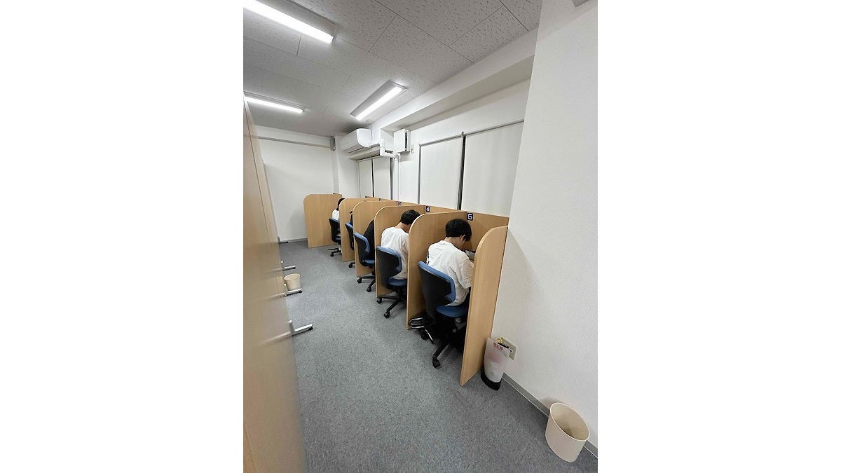 黒埼校 真剣に、かつ集中して自習できます