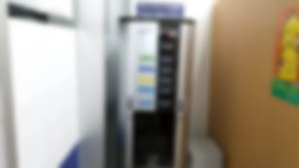 常永校 勉強の息抜きに利用できる、フリードリンクをご用意しています。