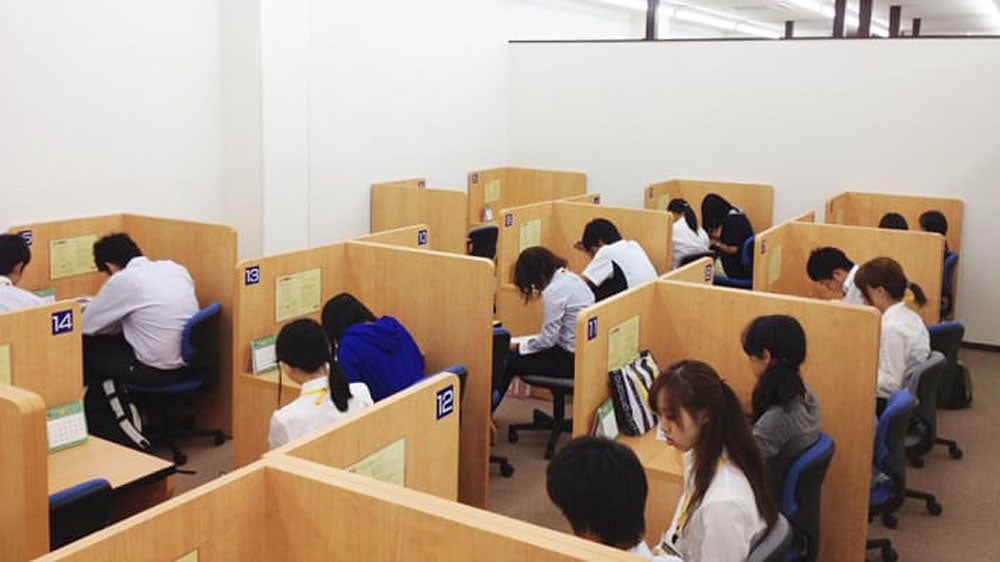 山口中央校 山口中央校では、快適に学習できる環境づくりを教室運営の基本にしています。