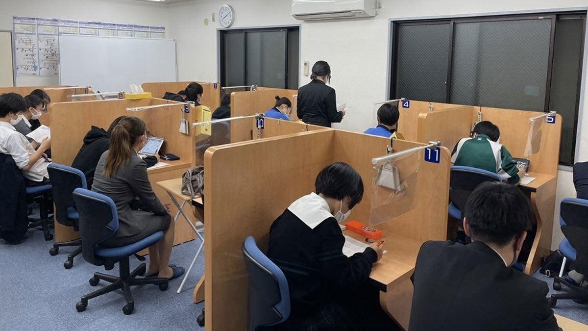 日永校 丁寧な指導が自慢の個別指導塾です！