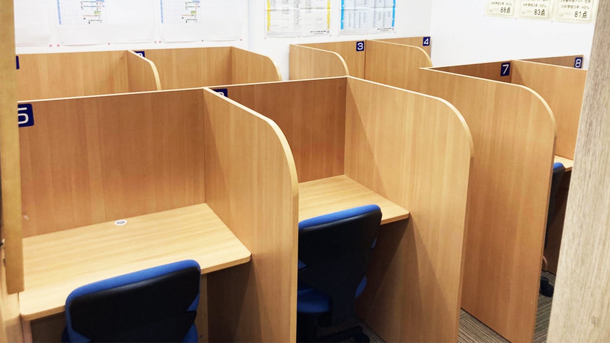 羽津校 自習ブース完備！