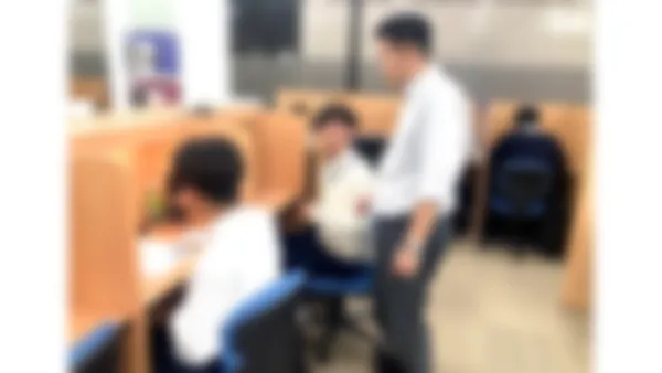 五日市校 いい笑顔で勉強!信頼できる先生がきっとみつかります。