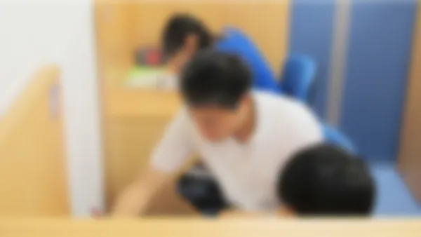 曙校 1対2の個別指導で、効率的な学習が可能です。