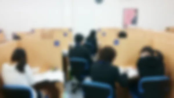 駅家校 活気と生徒のやる気があふれる教室。