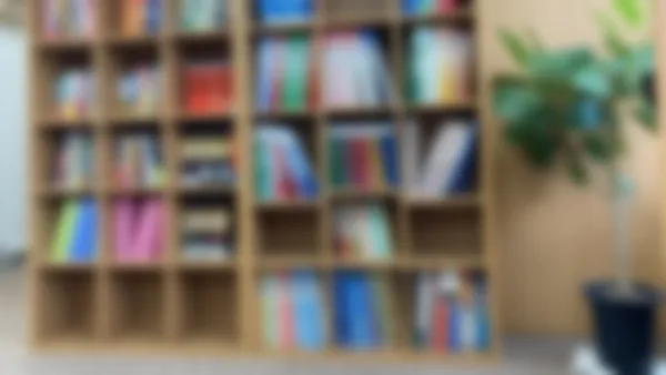 府中校 授業や自習の際の教材も充実しています。