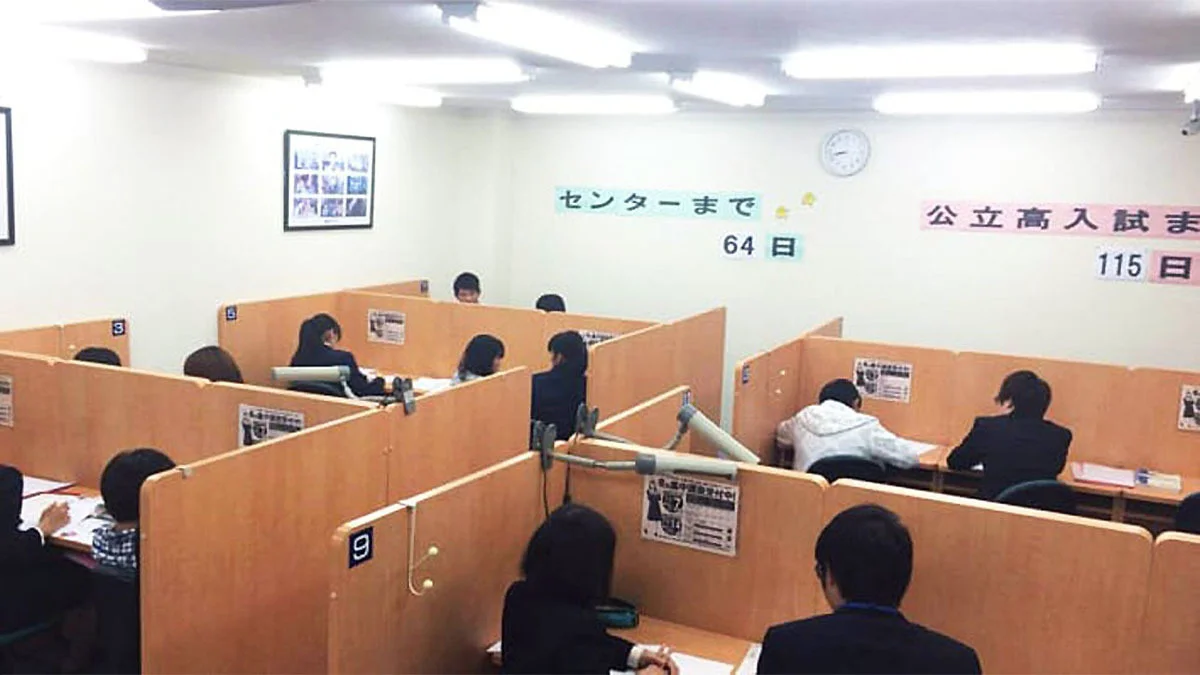 中筋校 広々としたスペースで授業に集中できます！