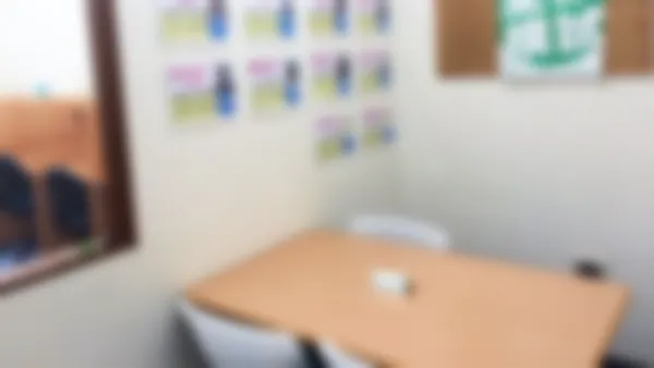 中筋校 飲食も可能なくつろぎスペース。勉強の息抜きに。