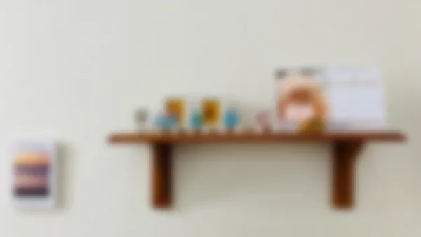 中筋校 かわいい飾りが皆様を見守ります。