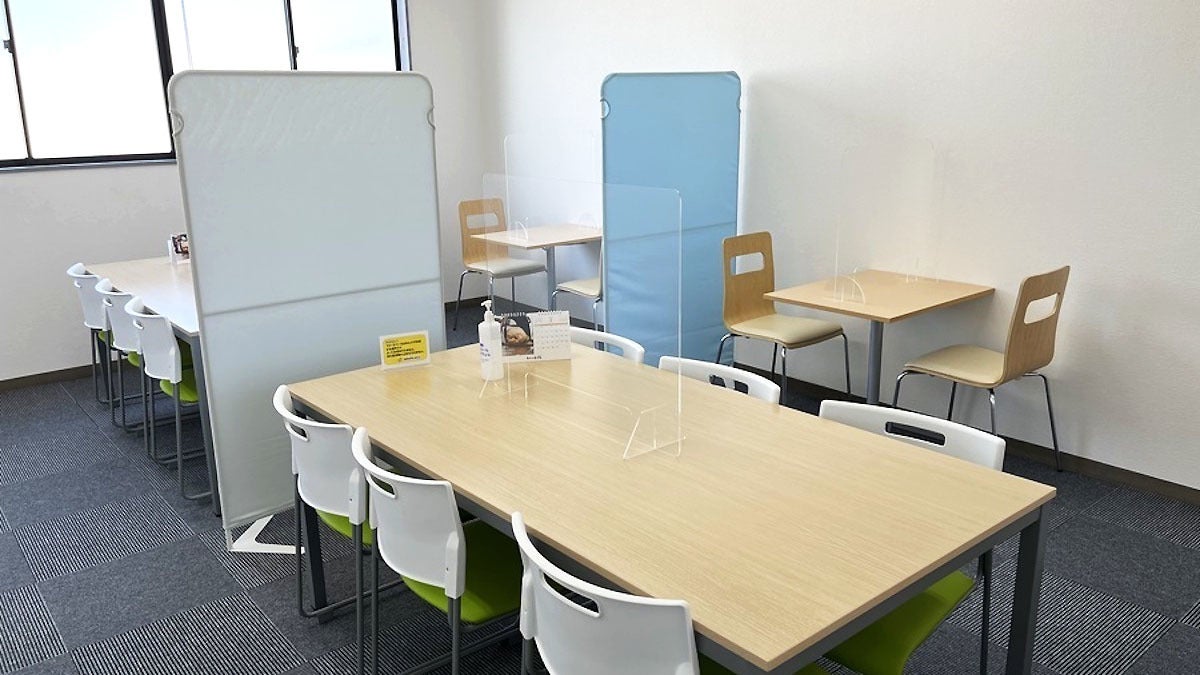 小城校 フリースペース　長時間の勉強にも対応！食事もゆっくりできます！！