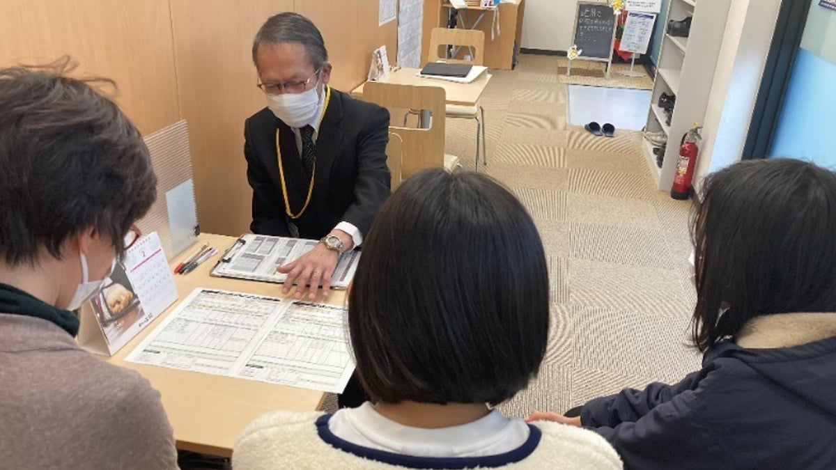 領家西校 定期的に懇談や学習相談を行います