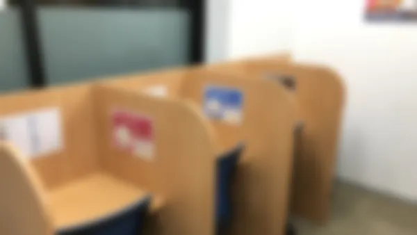 曳馬校 真剣に、かつ集中して自習できます