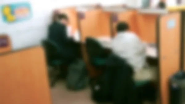 泉丘校2号館 高校生館 自宅だとどうしても気が散る・・・そうだ、アクシスの自習室で勉強しよう!